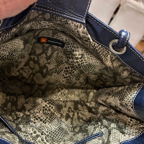 Wilson’s Leather Blue Croc-Embossed Tote Bag - Picture 12 of 15